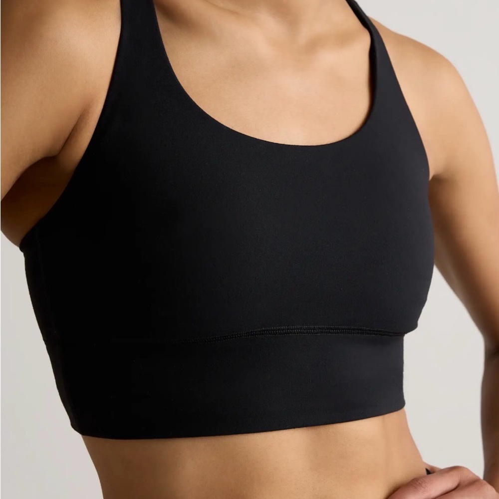Quince Power Up Long Line Strappy Black Sports Bra